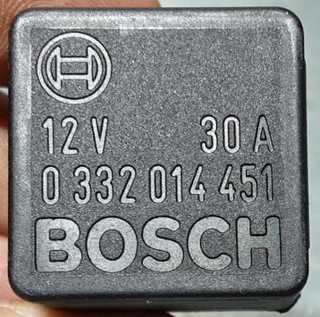 Relais Bosch 0332014451, 30 ampere. (Interieur), Verzenden, Gebruikt, Universele onderdelen