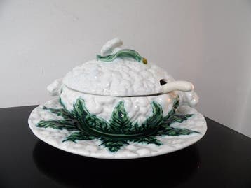 Bordallo Pinheiro - Schaal - Majolica