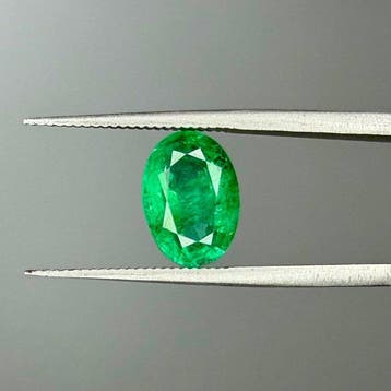 Zonder minimumprijs Groen Smaragd - 2.34 ct - International, Nieuw