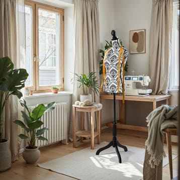 Paspop - zwart/wit bloemenpatroon, Hobby en Vrije tijd, Verzenden, Nieuw