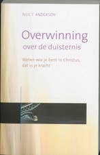 Overwinning over de duisternis 9789060677506, Boeken, Verzenden, Gelezen, Neil T. Anderson