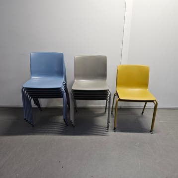 Gispen Nomi kunststof  DESIGN  stoelen (alleen per set), Huis en Inrichting, Ophalen of Verzenden, Nieuw