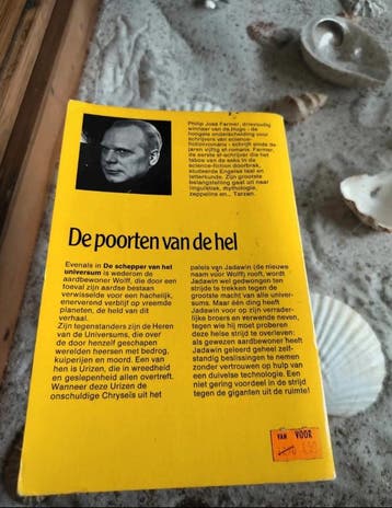 Philip Jose Farmer - De poorten van de hel, Gelezen, Philip Jose Farmer