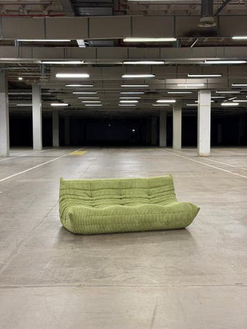 Ligne Roset Togo | Corduroy | NIEUWSTAAT + Garantie, Stof, Driepersoons, 75 tot 100 cm, Ophalen of Verzenden