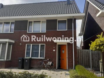 zoek woning in nijmegen,eindhoven, (Zaltbommel), Huizen en Kamers