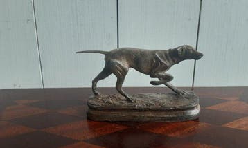 P. Chenet - Figuur - Jachthond - Brons
