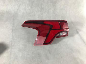 Hyundai Santa Fe IV Lift 2021 - Linker Achterlicht LED, Verzenden, Gebruikt