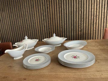 Royal Doulton - Tafelservies (17) - Chateau Rose -