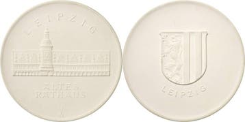 Weiße Porzellanmedaille ohne Jahr (1971) Porzellanmedaill.., Postzegels en Munten, Penningen en Medailles, Verzenden