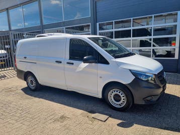 Zakelijke Lease |  Mercedes-Benz Vito 114 CDI Koelwagen Kers, Automaat, Gebruikt, Euro 6, Wit