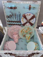 Mand - Prachtige en grote picknickmand van wit rotan,, Antiek en Kunst