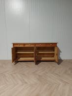 Landelijke klassieke kast, dressoir, voorraadkast, commode