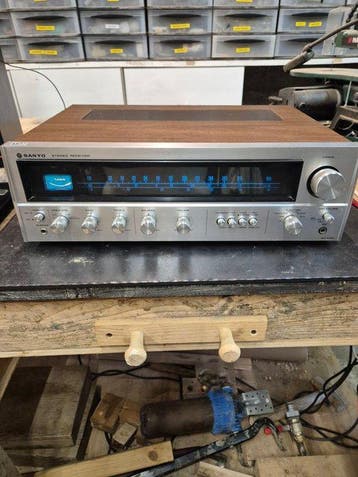 Sanyo - DCX 2000L Solid state stereo receiver, Nieuw