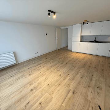 Appartement in Rotterdam gevonden voor €2400,- pm, Huizen en Kamers, Huizen te huur, Rotterdam, Direct bij eigenaar, Appartement