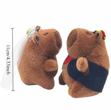 Capibara knuffel sleutelhanger set bruid en bruidegom, Ophalen of Verzenden, Nieuw, Feestartikel, Geboorte of Huwelijk
