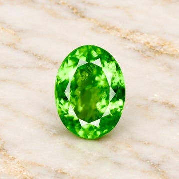 Groen Tsavoriet - 2.22 ct - International Gemological, Nieuw