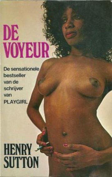 Voyeur - Sutton, Verzenden, Gelezen