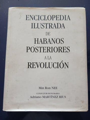 Min Ron Nee / Adriano Martínez Rius - Enciclopedia Ilustrada, Antiek en Kunst