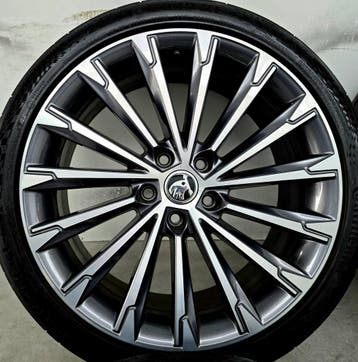 Skoda Octavia RS 19 inch zomerbanden velgen OEM Audi A3 VW, Auto-onderdelen, 19 inch, Banden en Velgen, Nieuw, Ophalen of Verzenden