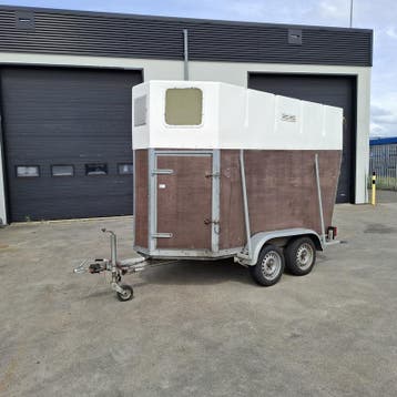 Paardentrailer | 2 paards, Equipe, 1800, 1977, Nieuw