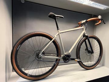 Onderhoudsarme gravelbike Tout Terrain Scrambler, Fietsen en Brommers, 28 inch, 10 tot 15 versnellingen, Nieuw, Schijfrem
