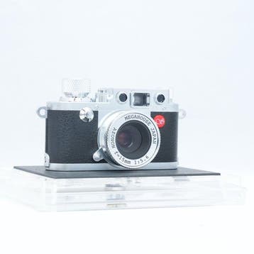 Sharan Leica IIIf Model + Case + Case Analoge camera