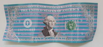 Karl Lagasse (1981) - sculptuur, One Dollar Maryam - 16.5 cm