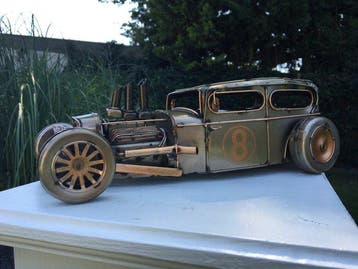 Decoratief ornament - Europa - SCHITTERENDE HOTROD