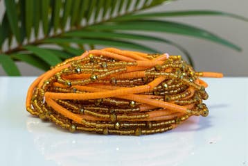 Waist Beads / Afrikaanse Heupketting - Juma - Oranje met gou, Sieraden, Tassen en Uiterlijk, Kettingen, Ophalen of Verzenden, Nieuw