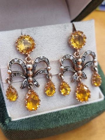 Zonder minimumprijs - Oorbellen - 9 kt. Geel goud, Zilver, Sieraden, Tassen en Uiterlijk, Oorbellen, Nieuw