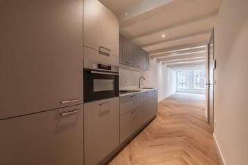Te huur: Appartement Damrak in Amsterdam, Noord-Holland, Appartement, Amsterdam