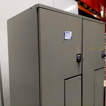 4-deurs Oostwoud ruimte besparende Z-lockerkast - 195x80x50, Huis en Inrichting, Kasten | Lockerkasten, Ophalen of Verzenden, Nieuw