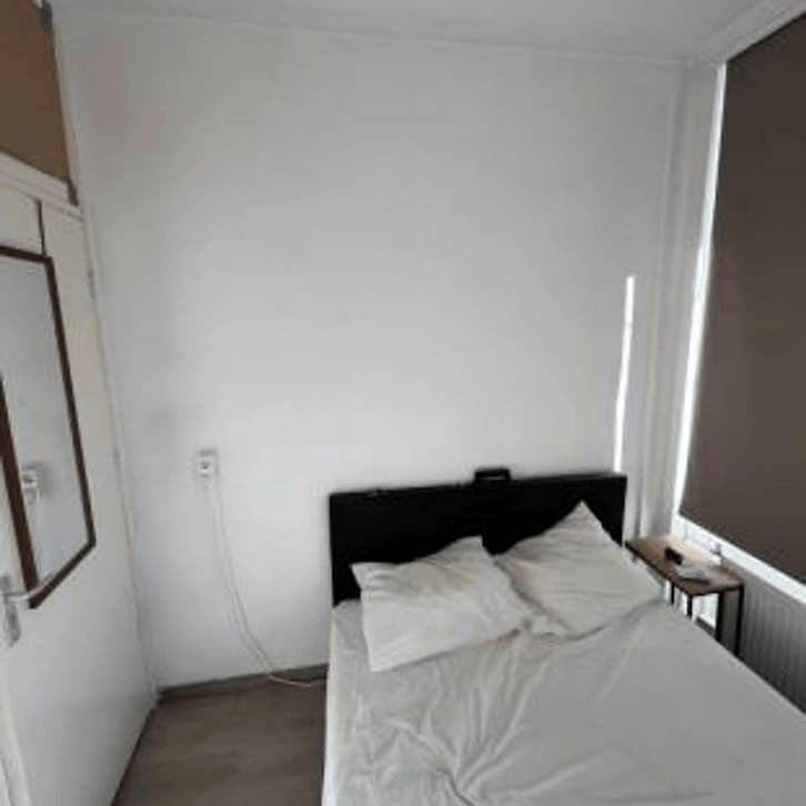 Kamer in Rotterdam gevonden voor €417,- pm, Huizen en Kamers, Huizen te huur, Direct bij eigenaar, Rotterdam, (Studenten)kamer