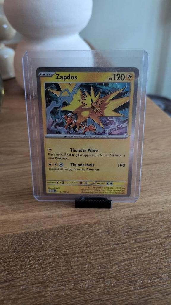 Zapdos 065/167 - Twilight Masquerade, Hobby en Vrije tijd, Verzamelkaartspellen | Pokémon, Nieuw, Verzenden