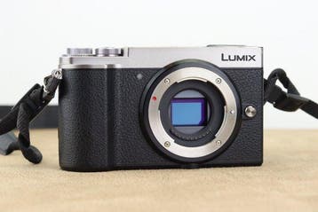 Panasonic Lumix DC-GX9 body + accessoires Digitale camera, Nieuw