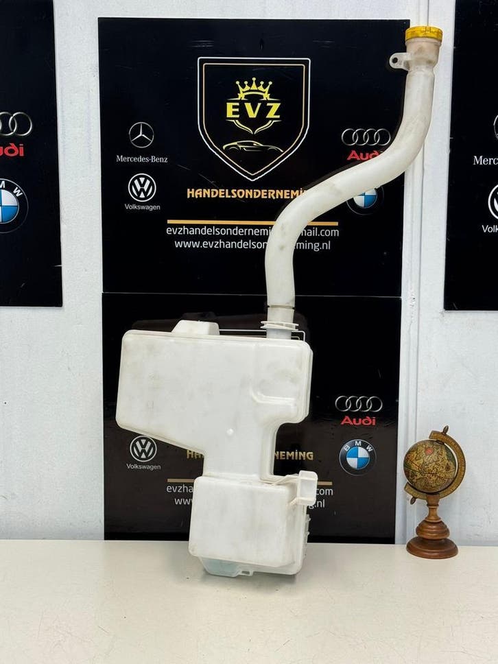 Opel Vivaro ruitensproeier tank bj.2019 art.289105241R, Auto-onderdelen, Ruiten en Toebehoren, Gebruikt, Opel