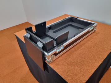 Flightcase 2-delig Yamaha DM3 incl. Doghouse, Nieuw, Geluidgestuurd