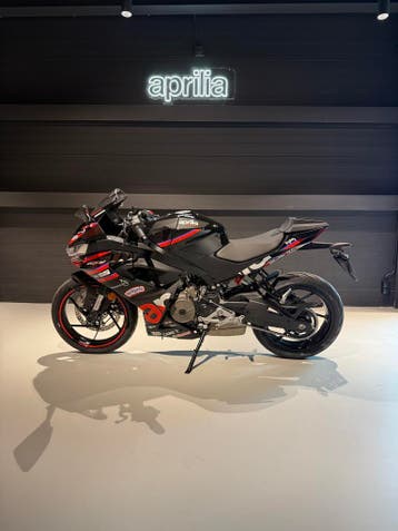 Aprilia RS 457cc GP Replica (nieuw), 2 cilinders, Sport, Minimaal motorrijbewijs A2, 12 t/m 35 kW