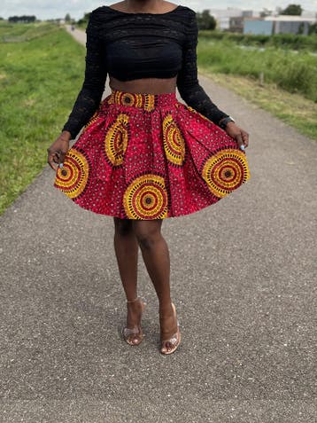 Afrikaanse print mini rok - Rode Dotted Patterns - S, Kleding | Dames, Ophalen of Verzenden, Nieuw