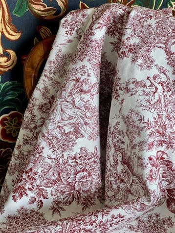 Vijf meter dubbele breedte. Textiel toile de Jouy rood voor