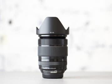 Fujifilm XF 18-135mm f/3.5-5.6 R LM OIS WR - 1 jaar garantie, Audio, Tv en Foto, Fujifilm, Ophalen of Verzenden, Zo goed als nieuw
