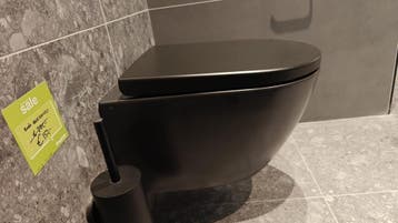Wandcloset mat zwart hangend toilet randloos - 0069, Doe-het-zelf en Verbouw, Sanitair, Ophalen, Nieuw