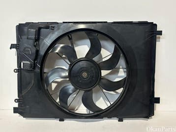 Mercedes-Benz A W176 B W246 CLA W117 koelvin A2465000093, Ophalen, Gebruikt, Mercedes-Benz