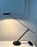 EGOLUCE - Gabriele Basilico (1944–2013) - Bureaulamp - Model