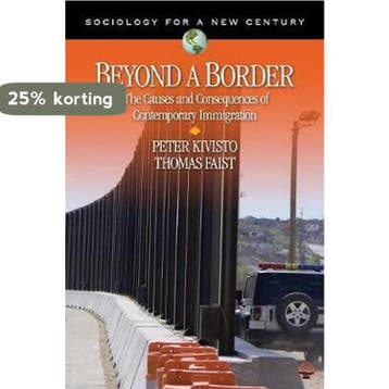 Beyond a Border - Peter Kivisto 9781412924955, Verzenden, Gelezen, Peter Kivisto