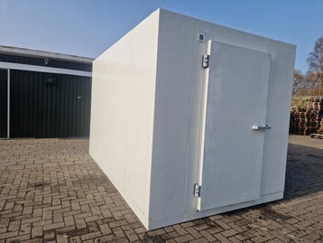 Vriescel 234 x 274 x 250 cm, Nieuw in verpakking, Koelen en Vriezen