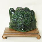 Jade Unieke handgesneden groene jade landschapsculptuur -