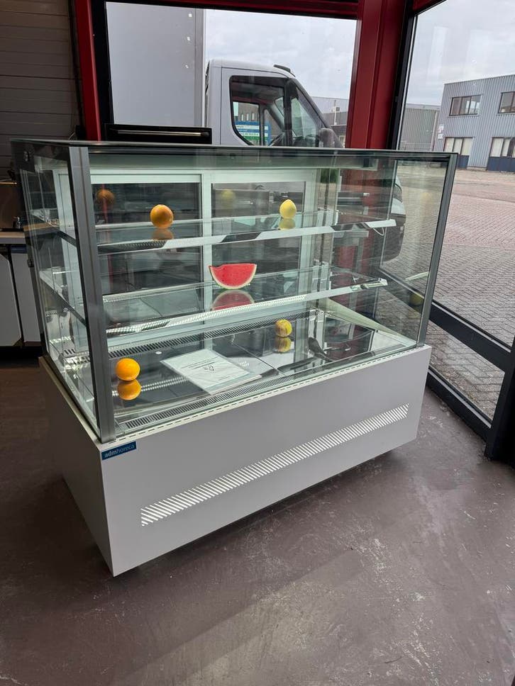 Gebaksvitrine 150 cm | Toonbankkast Showroom model, Zakelijke goederen, Horeca | Keukenapparatuur, Nieuw zonder verpakking, Bakkerij en Slagerij