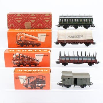 Märklin H0 - 4600, 320/1, 313/3, 4608, - Modeltrein (4) -, Hobby en Vrije tijd, Nieuw