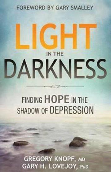 Light in the Darkness - Dr Gary H Lovejoy 9780898278255, Verzenden, Zo goed als nieuw, Dr Gary H Lovejoy
